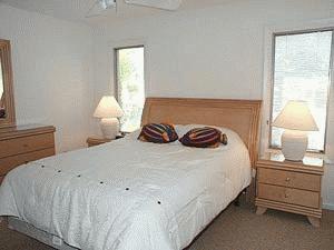 Queen bedroom of Sanibel vacation rental Home #3